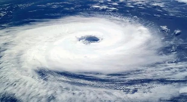 臺風前腳走暴雨后腳來 led顯示屏如何迎戰(zhàn)才能屹立不倒？